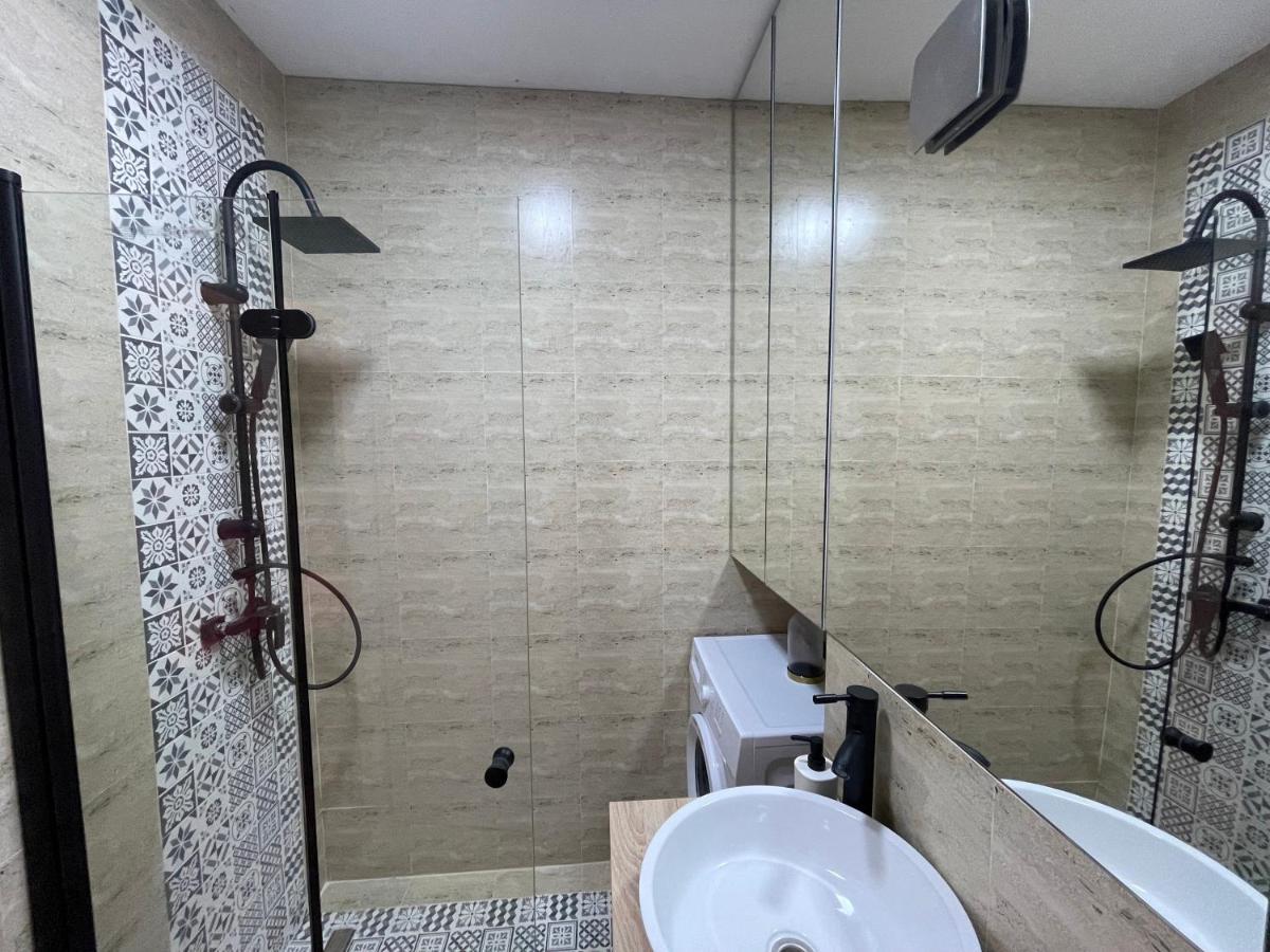 Riverside Luxury Apartment Near President Palace Bucureşti Eksteriør bilde